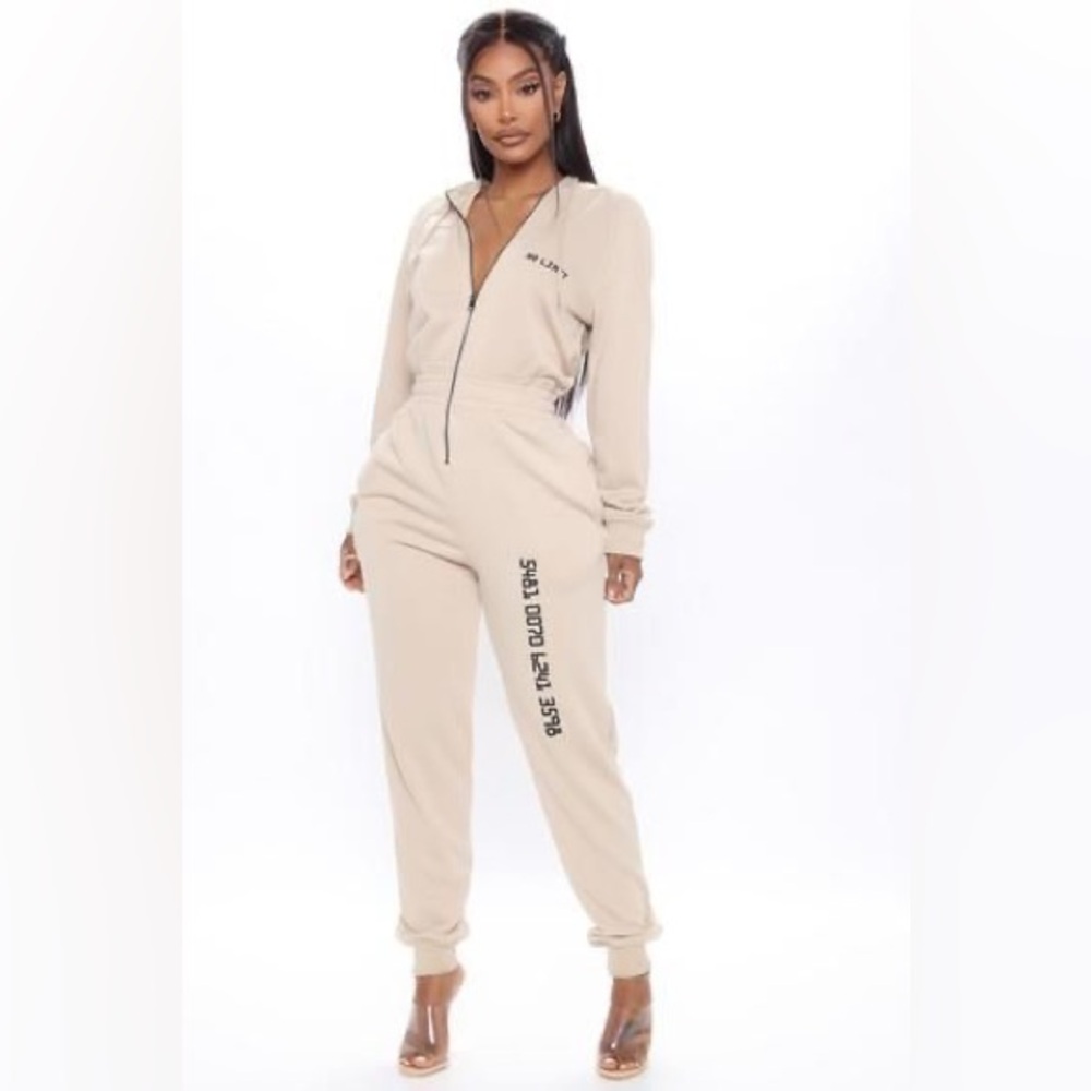 Fashion Nova Beige “No Limit” Zip-Up Hoodie Jumpsuit Women’s Small Loungewear